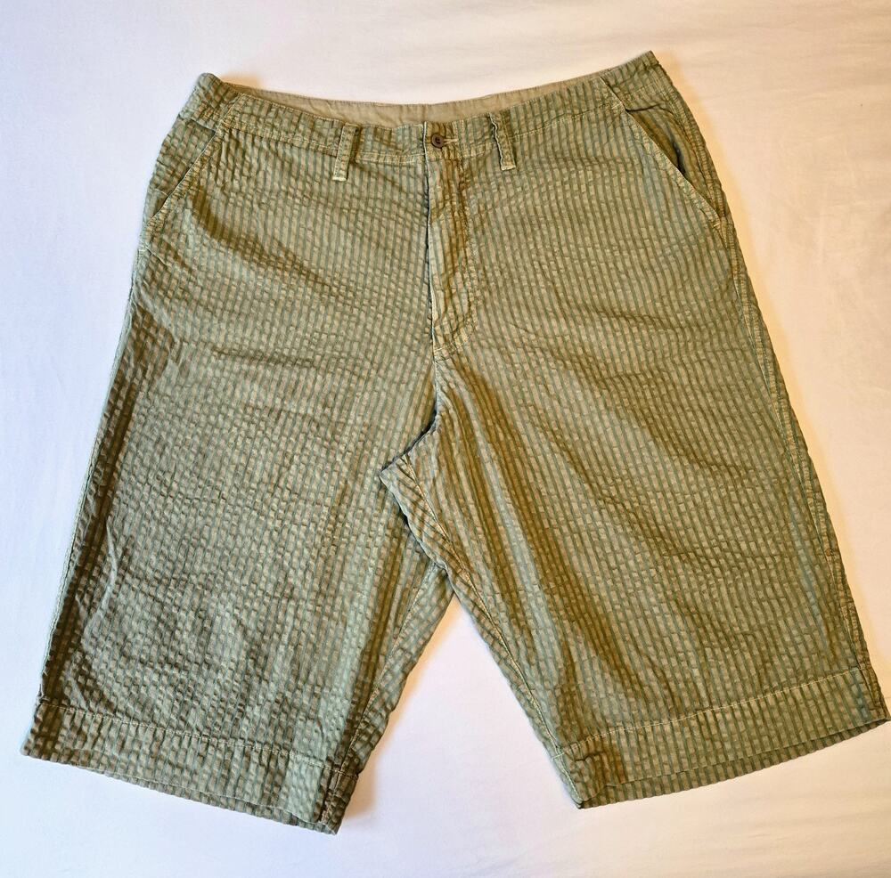 Weekendz Off Seersucker Striped Green/Beige Masc Bermuda Shorts Pockets